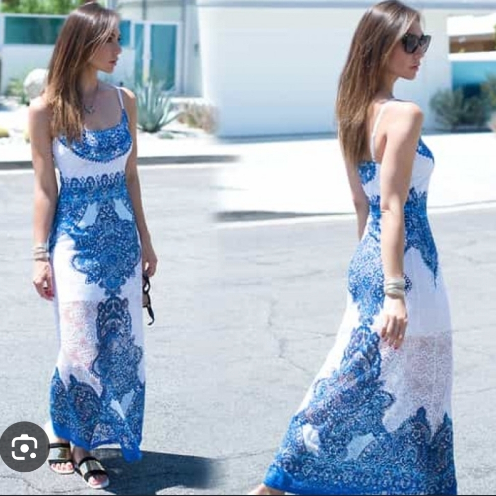 VENUS Blue and White Floral Lace